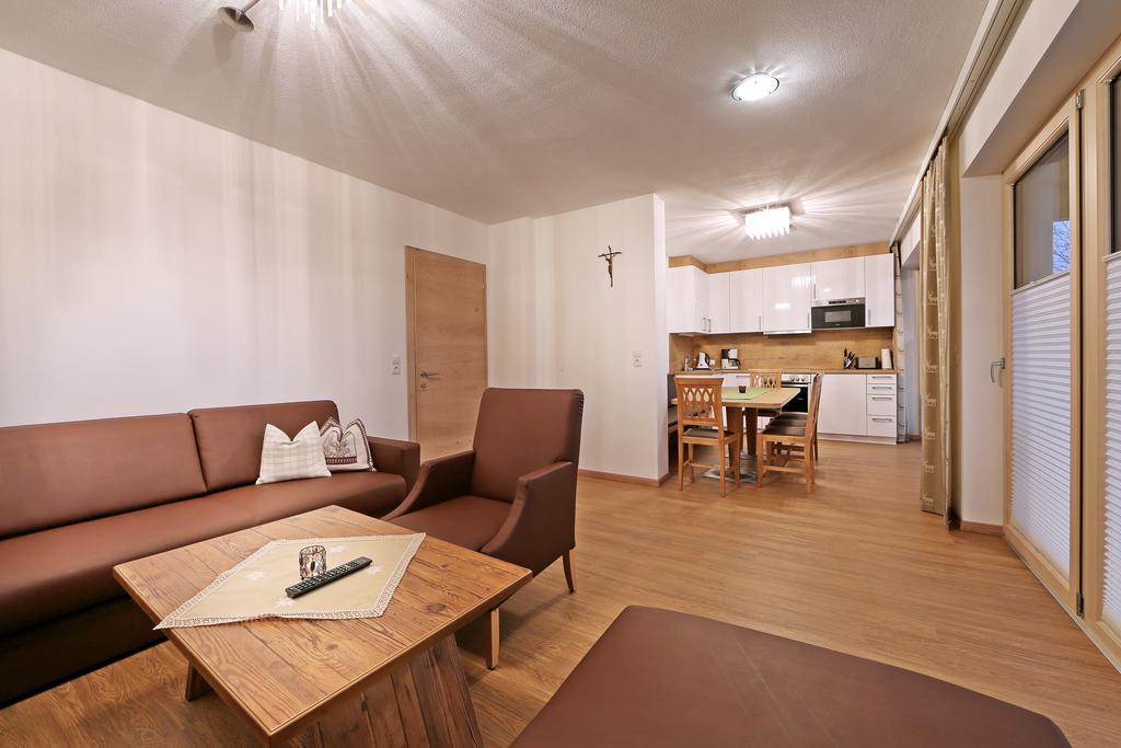 Landhaus & Apartment Taxach Ried im Zillertal Exteriör bild