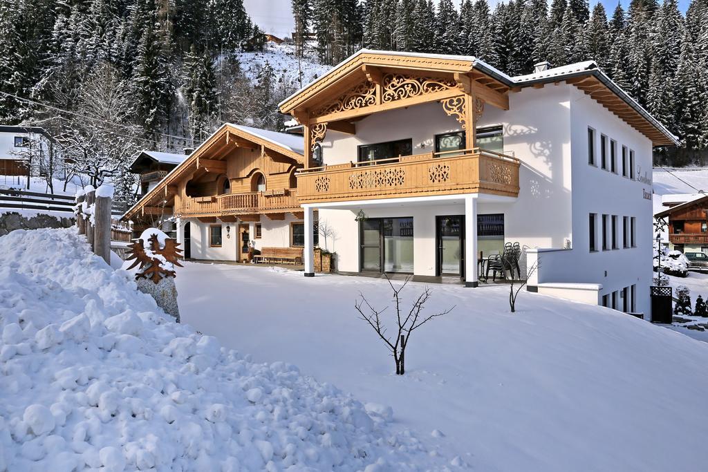 Landhaus & Apartment Taxach Ried im Zillertal Exteriör bild