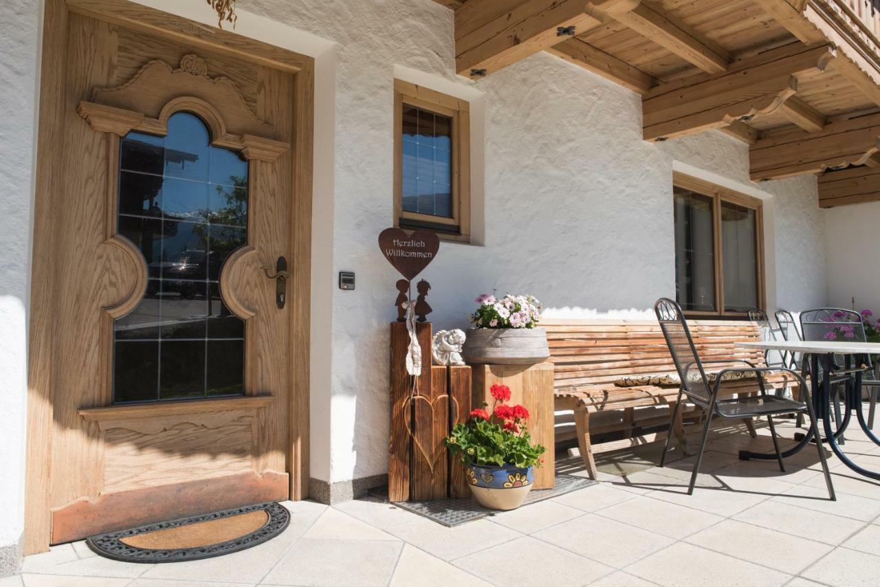 Landhaus & Apartment Taxach Ried im Zillertal Exteriör bild
