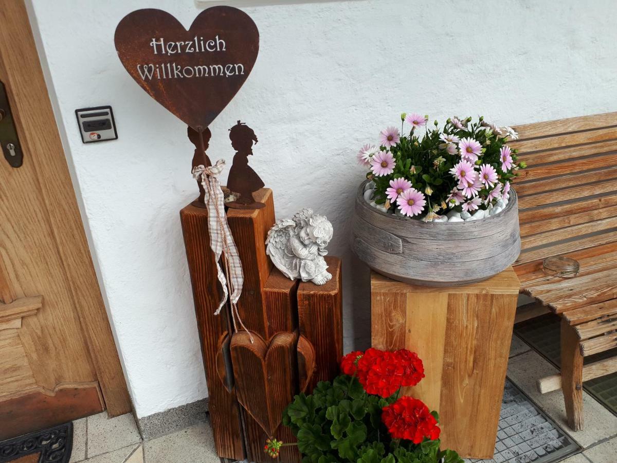Landhaus & Apartment Taxach Ried im Zillertal Exteriör bild